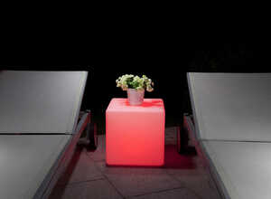 Cube lumineux Cuba - Led multicolore - 40 x 40 x 40 cm Cube lumineux Cuba - Led multicolore - 40 x 40 x 40 cm