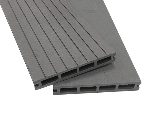 Lot de 12 m² lames de terrasse gris composite + lambourdes + clips Caracas (30 pièces) - 2.9 x 0.14 m