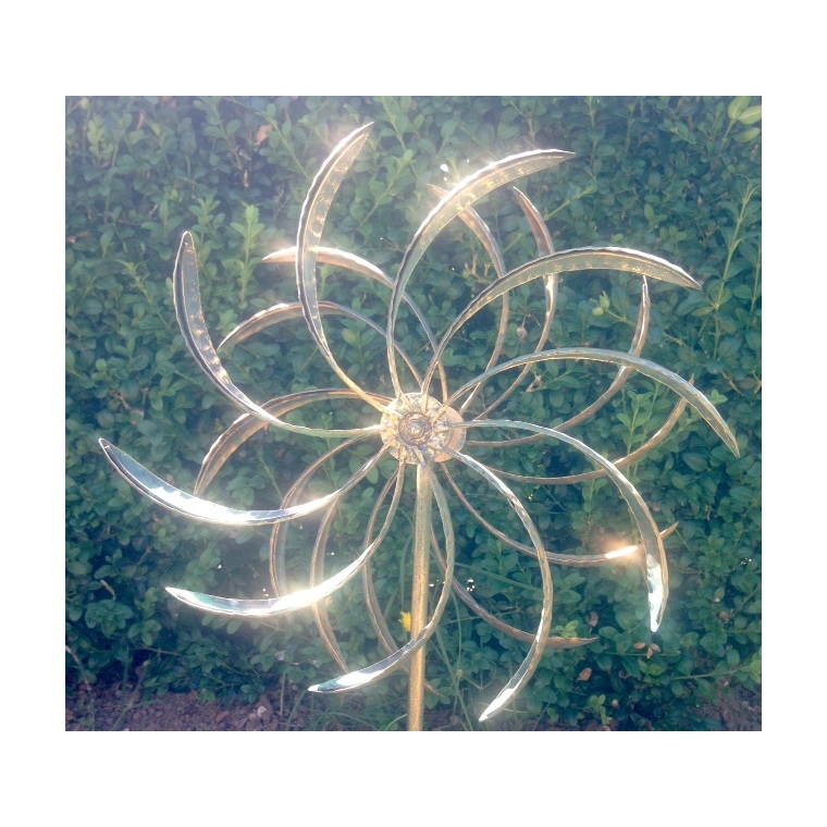 Eolienne Pétales Home to Garden cuivrée