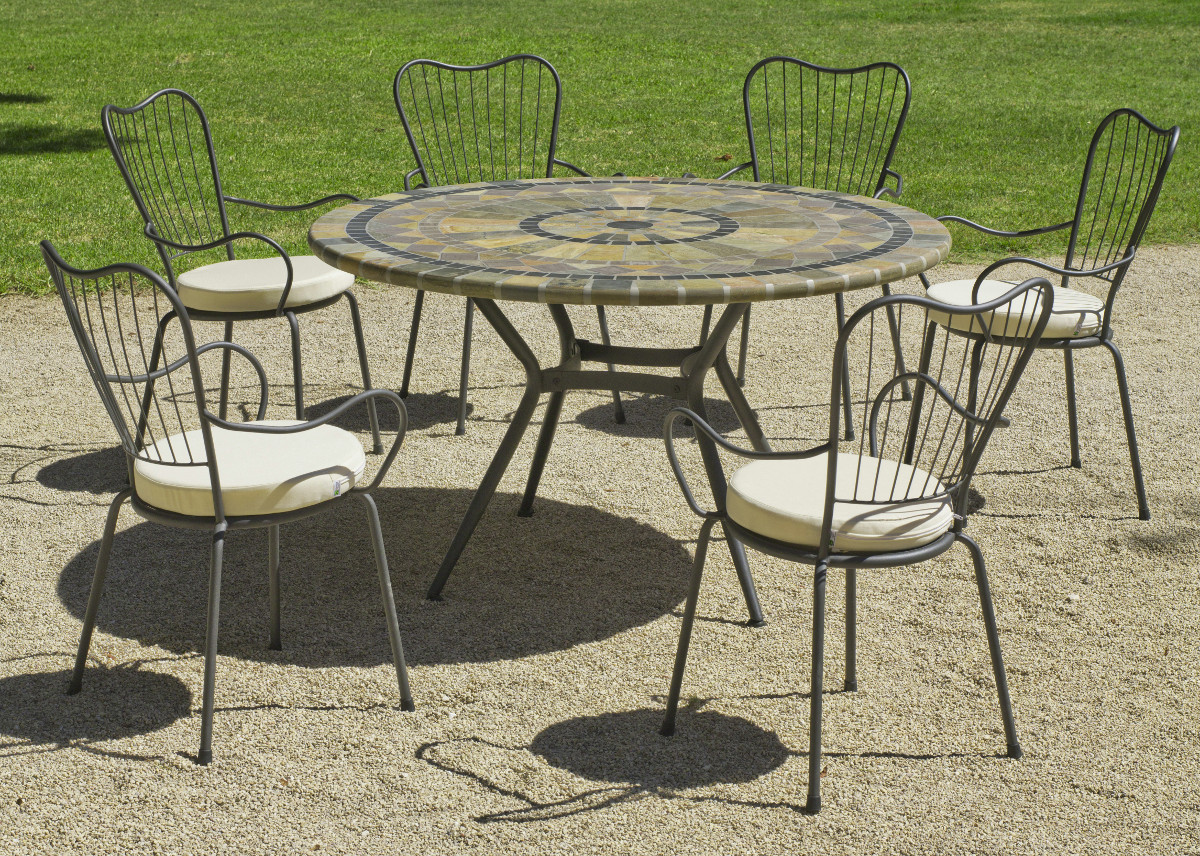 Table de jardin ronde et fauteuils Edna