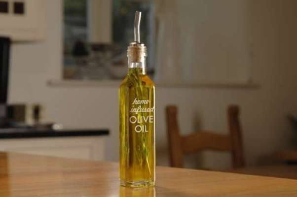 Bouteille d'huile Olive Faite Maison - Burgon et Ball