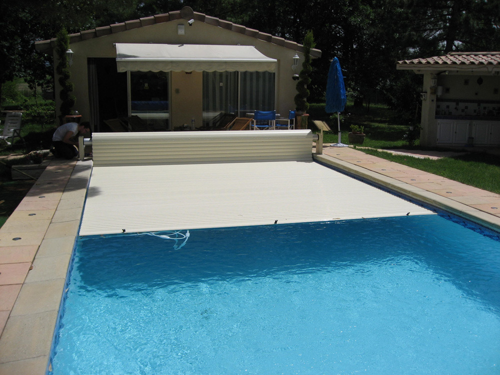 Volet roulant solaire hors sol Golden Roll - 9 x 4 m