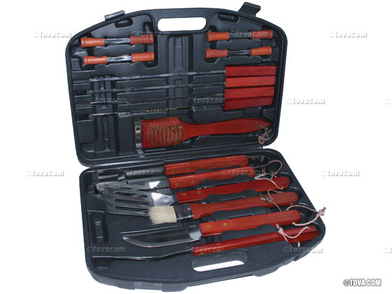 Malette Plastique 18 accessoires en inox