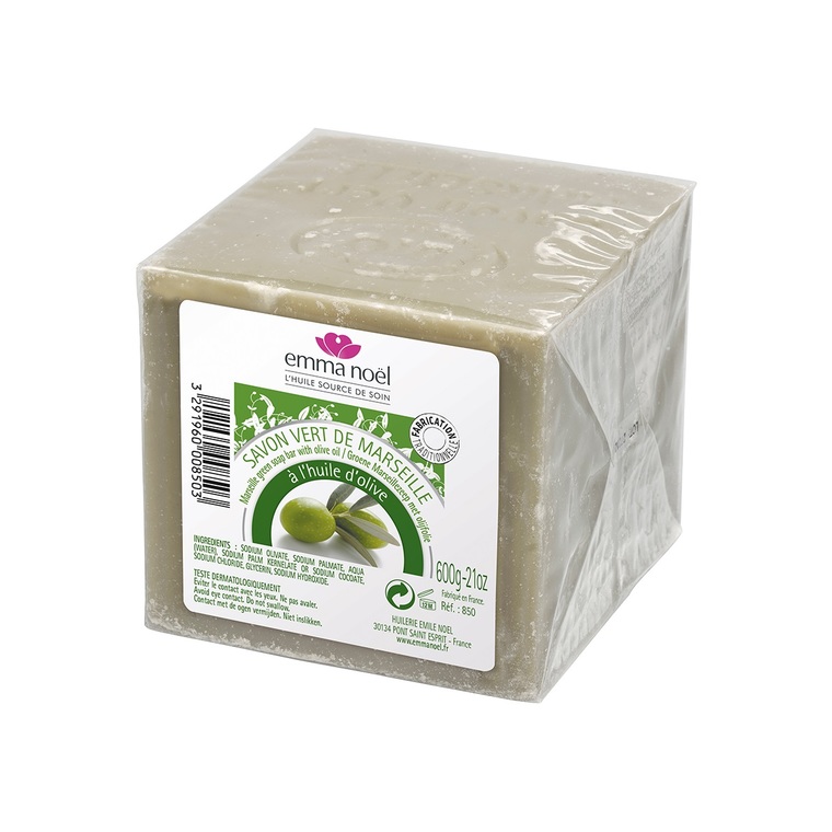 Savon vert sous cellophane bio en format de 600 g