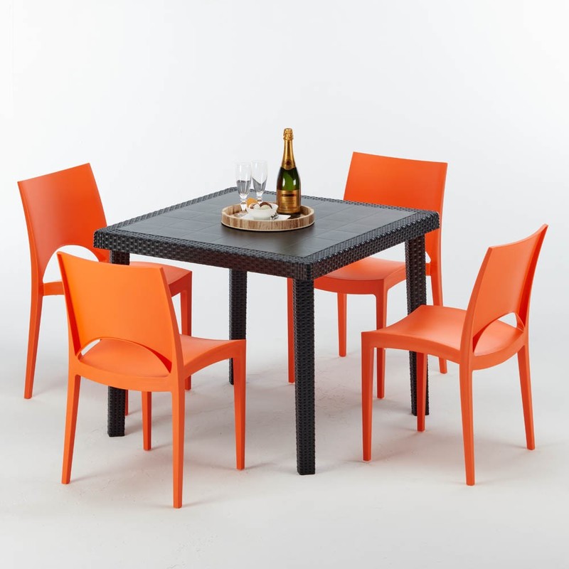 Table carrée et 4 chaises Poly rotin resine bar bistrot cafè exterieur 90x90 noir | Paris orange - GRAND SOLEIL Table carrée et 4 chaises Poly rotin resine bar bistrot cafè exterieur 90x90 noir | Paris orange - GRAND SOLEIL