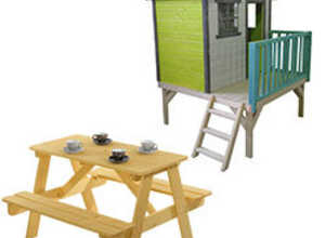 Maisonnette en bois peinte Ninon avec table pique nique