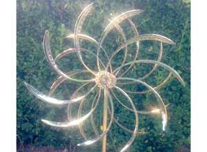 Eolienne Pétales Home to Garden cuivrée