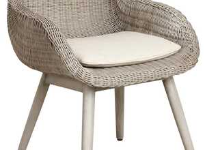 Fauteuil en rotin gris et bois