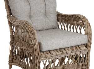 Fauteuil en poelet gris avec coussins Kisaran