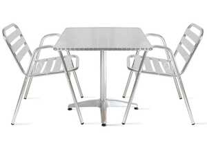 Table de jardin bistrot carrée aluminium et 2 fauteuils