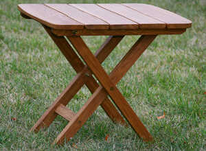 Table de jardin Western - L 40 x P 60 x H 50 cm Table de jardin Western - L 40 x P 60 x H 50 cm