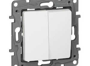 LEGRAND - Mécanisme double va et vient 10 AX - 250 V blanc pur- Niloé - 664702
